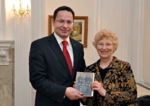 Ellen and embassador Ellen and embassador