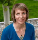 Julie Riddle author photo
