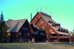Old-Faithful-Inn-2004